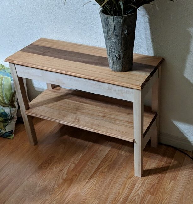 Mahogony Walnut Accent Table